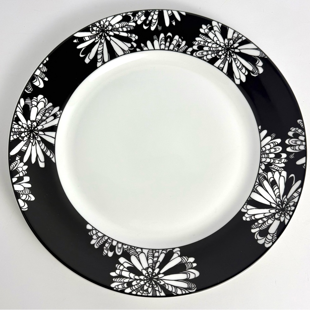 Retired LENOX KATE SPADE DOGWOOD POINT DINNER PLATE 11 3/8" WHITE BLACK FLOWERS